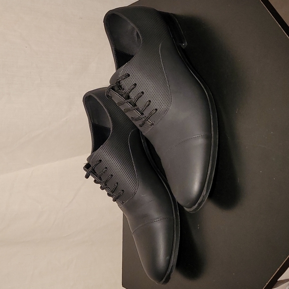 Aldo Other - Aldo Black Leather Cap Toe Oxford Shoes 11